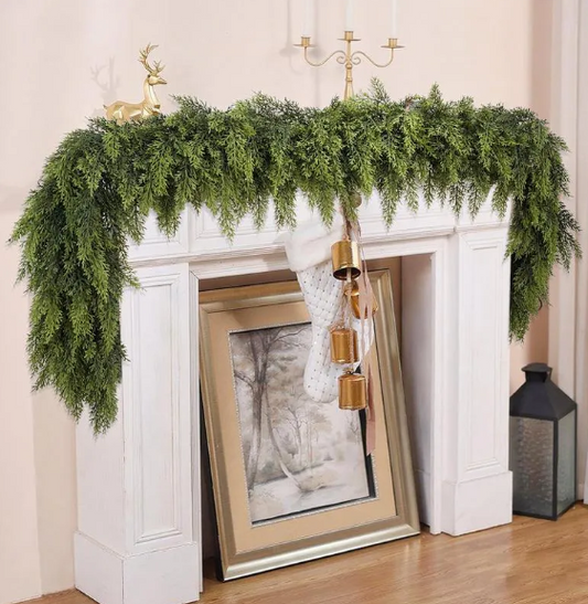 Nova Crext Soft Cedar Pine Needle Christmas Garland